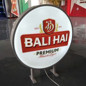 Biển quảng cáo hộp đèn